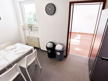 Schöne 2-Zimmer-Wohnung mit Balkon in Heusenstamm bei Frankfurt | Nice 2-room flat with balcony in Heusenstamm near Fra…