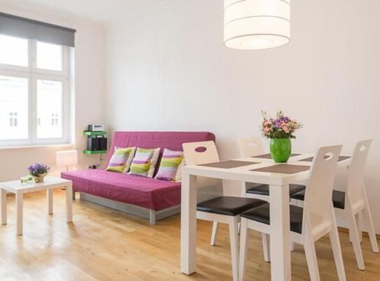 Flat in Charlottenburg, Kaiser Friedrich Str.