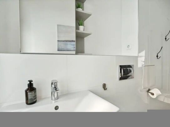 Central Lichtenberger Apartment for 6 People, Berlin - Amsterdam Apartments for Rent