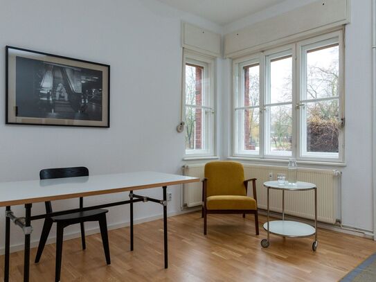 Bright Apartment with Balcony in Weißensee