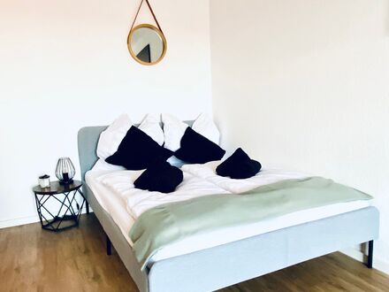 Ruhiges Studio im Grünen (Erfurt) | Cozy Studio★WLAN★Netflix★Küche★Panorama★City