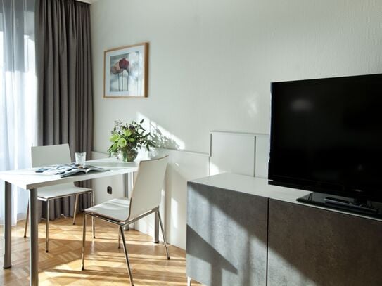 Well equipped serviced apartment with balcony at the gates of Düsseldorf