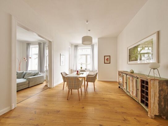 Beautiful, bright and fully renovated flat from the Wilhelminian era, Hannover - Amsterdam Apartments for Rent