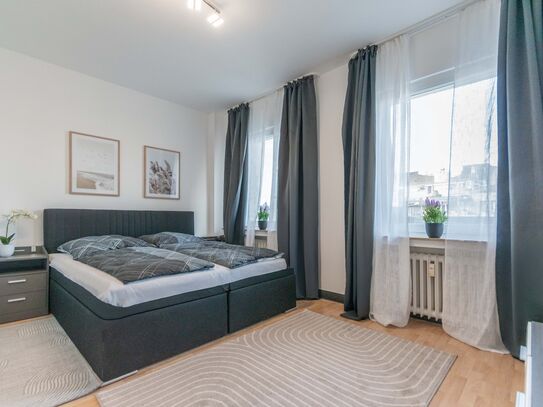 Wunderschönes frisch renoviertes und vollständig möbliertes Apartment Haus im Stadtzentrum von Essen