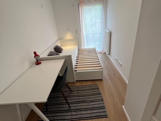 Fully furnished 3 room-flat in Frankfurt Westend Next to Grüneburgpark / Palmegarten / Goethe University First use afte…