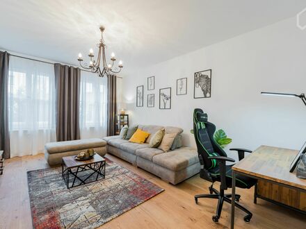 Neu sanierte Wohnung mit Balkon 20 Min zum Alexanderplatz