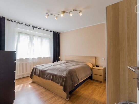 Comfortable and quiet 2 room apartment in Berlin-Lichtenrade, close to S-Bahn, 18 min. to Potsdamer Platz, Berlin - Ams…