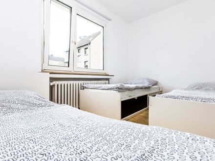 Großzügige Ferienwohnung in ruhiger Lage in Köln Weidenpesch mit gratis W-LAN | Spacious holiday flat in a quiet locati…