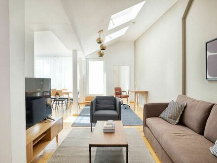 Super schöne 3 Zimmer Wohnung in toller Lage in Neukölln. Hochwertige Möbel und Austattung.