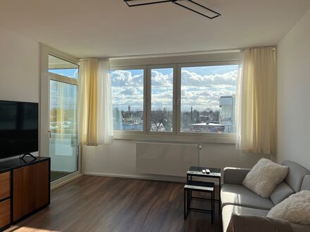 Exklusive Dachgeschosswohnung: 2 Zimmer, Alpenpanorama und hochwertige Ausstattung | Exclusive penthouse flat: 2 rooms,…