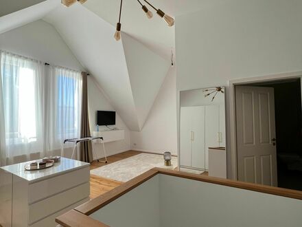 Schöne sanierte maisonette Altbau Wohnung auf Zeit im Zentrum von Wilhelmstadt | Charming flat (Wilhelmstadt)