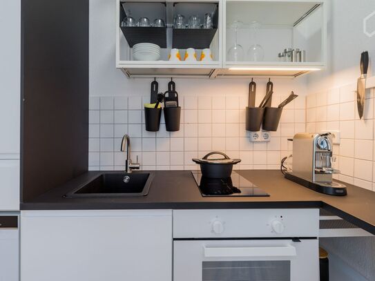 Super central, fully equipped 2-room apartment near Hackesche Höfe in Berlin-Mitte, Berlin - Amsterdam Apartments for R…