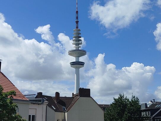 Ruhiges und funktionales Appartment mit Balkon auf Zeit in Eimsbüttel