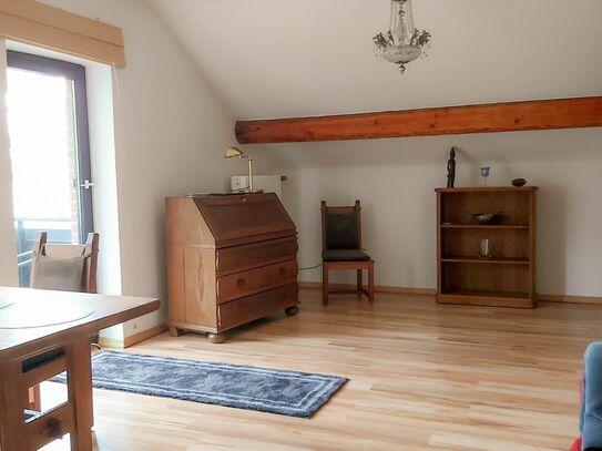 2 Zimmer Wohnung in perfekter Lage: ruhig, grün und citynah mit Rheinblick
