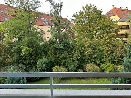 Lösch-Park-Apartment | Lovely and amazing studio with swimming pool and park