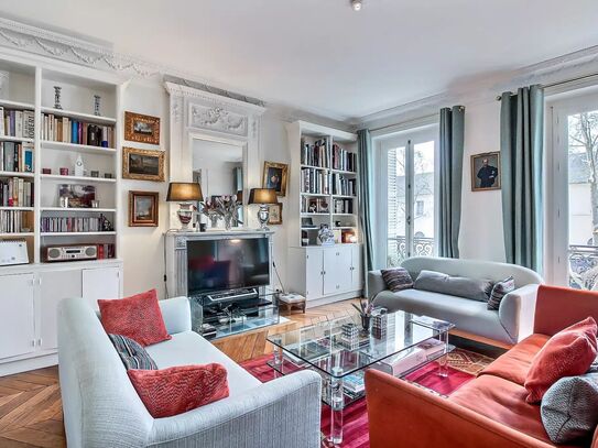 Charming and nice home in Invalides