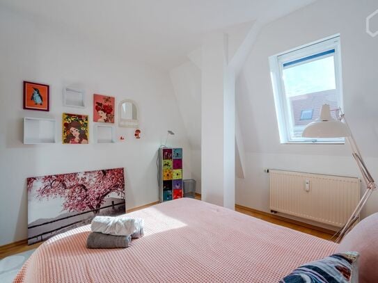 Quiet Light-flooded attic loft in the heart of Friedrichstadt Berlin Mitte, Berlin - Amsterdam Apartments for Rent