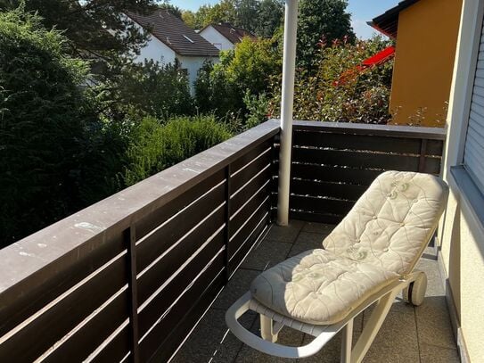 Furnished, very quiet 3-room apartment with large balcony, district Am Eichelberg, near University, Bayreuth - Amsterda…