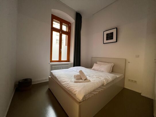 T201 Modern apartment in Friedrichshain