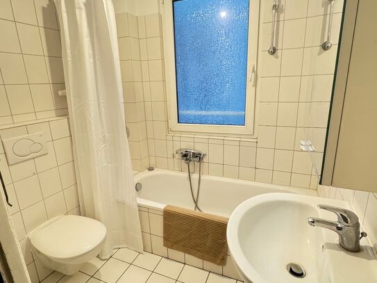 Central apartment room in Hamburg, main station, 16sqm (furnished)