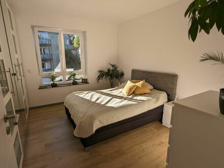 Stilvolles, modernes Apartment mit Sonnenbalkon & Stellplatz