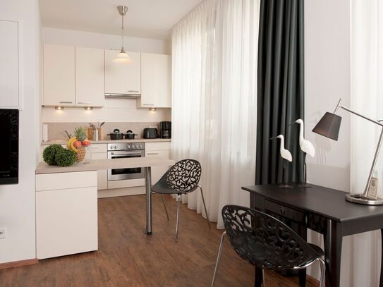 Exclusive Serviced Apartment with very high quality equipment & weekly cleaning, 350m to Bremen Central Station, Bremen…