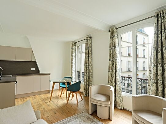 2 room apartment in the heart of Paris