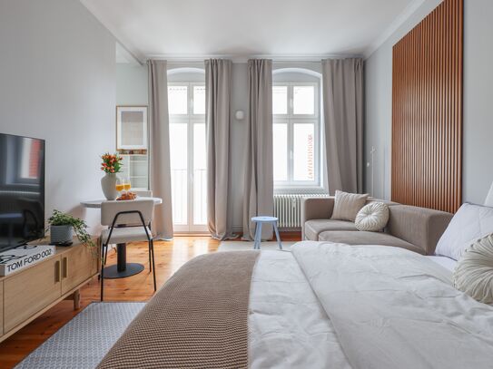 Trendiges helles Studio-Apartment in bester Lage Berlin Mitte