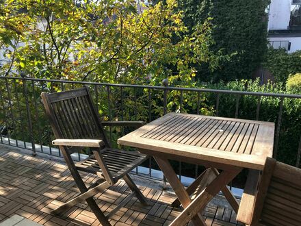 Stadtmitte, Grünblick, Sonnenbalkon - unter dem wunderschönen Gladbacher Münster!