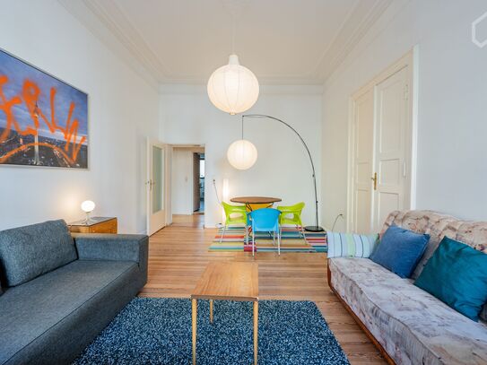 Large charming Altbau Moabit-Mitte