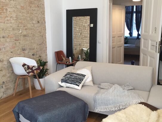 Liebevoll eingerichtetes und modernes Studio Apartment in Friedrichshain