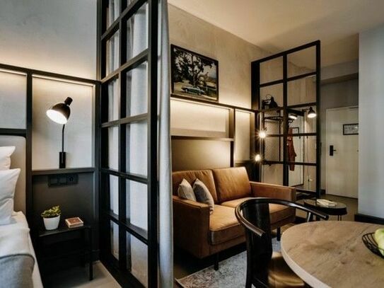 Stilvolle, geräumige und vollständig renovierte 1-Zimmer-Loft-Wohnung mit Einbauküche in Stuttgart