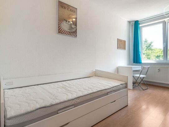 Perfect for expats! Fully accessorized three-rooms apartment, Frankfurt city, riverside, Frankfurt - Amsterdam Apartmen…