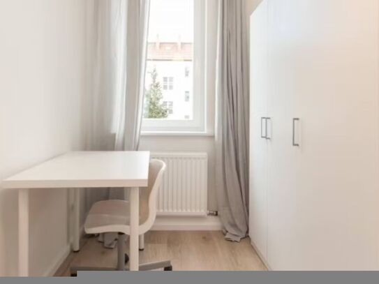 Schönes gemütliches Zimmer in der Lautenberger Straße ohne Balkon in Berlin