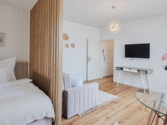 Newly renovated bright flat in Düsseldorf near media harbour & Rhein