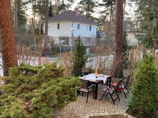 Light-flooded apartment in the heart of Gartenstadt Berlin-Frohnau