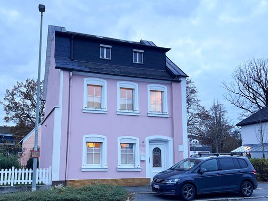 Gemütliches kleines Haus auf Zeit im Herzen von Selbitz