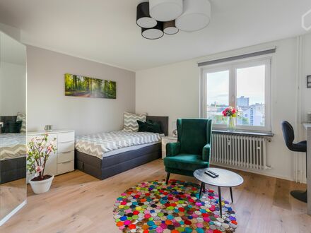Voll möbliertes Luxus-Apartment nahe S-Bahn und EZB | Fully furnished luxury apartment near S-Bahn and ECB