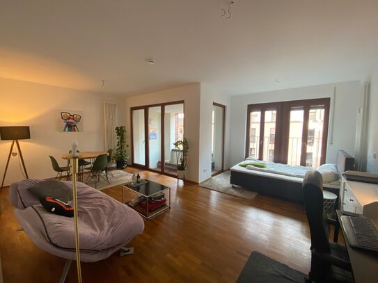 Moderne, sonnige und voll ausgestattete Wohnung in Bockenheim / Nähe Messe