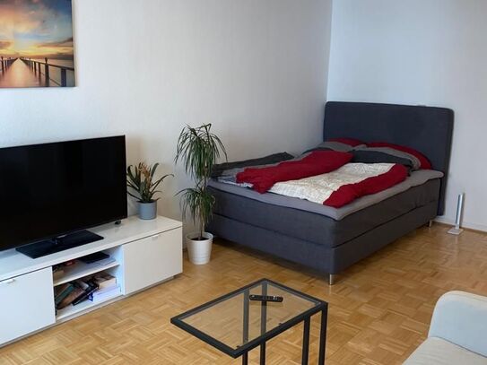 Beautiful, fully furnished private room in a shared flat with large garden near the old town (3-person shared apartment)