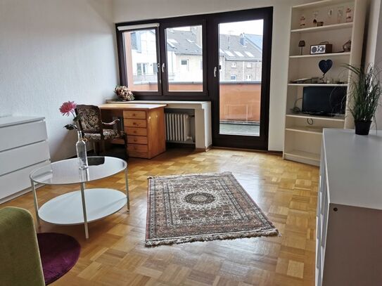 Bright 2 room apartment with balcony within walking distance to the Medienhafen, Dusseldorf - Amsterdam Apartments for…