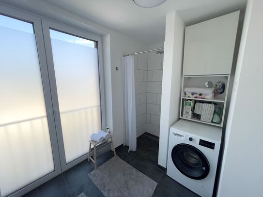 New, bright & modern 1-room apartment with balcony & private parking space in Hanover, near MHH