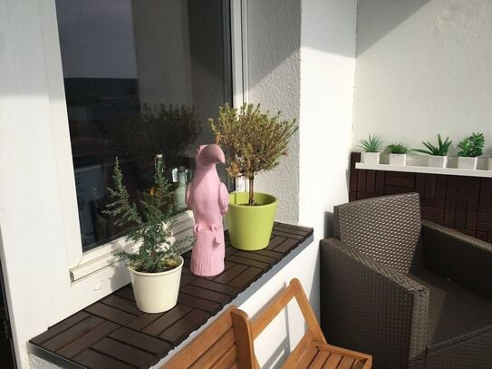 Extraordinary apartment with individual character in Mitte with good transport connections