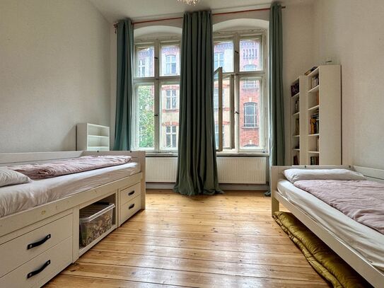 Huge 5 Room, 3BR Family Apartment in Prenzlauer Berg, Berlin - Amsterdam Apartments for Rent