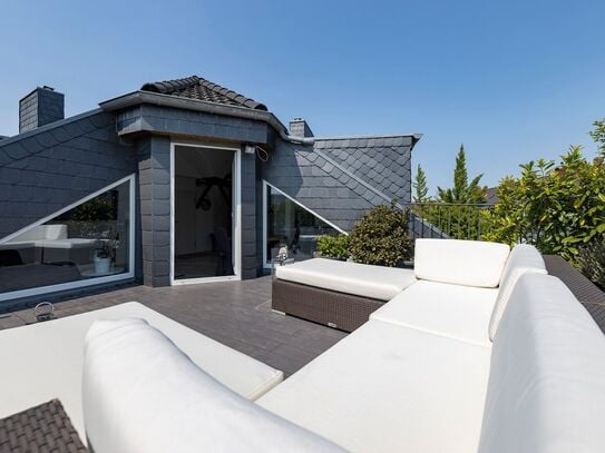 Penthouse with Whirlpool and rooftop terrace, biweekly cleaning included in the rental price, Dusseldorf - Amsterdam Ap…