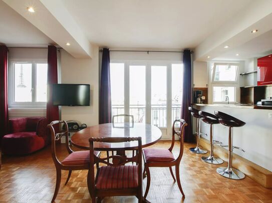 FURNISHED APARTMENT IN PARIS 3 ROOMS