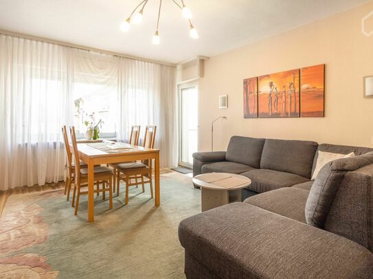 3-Zimmer 85qm Wohnung mit Balkon, Blick ins Grüne & privaten Stellplatz - Hanau - Schloss Philippsruhe - nahe Main