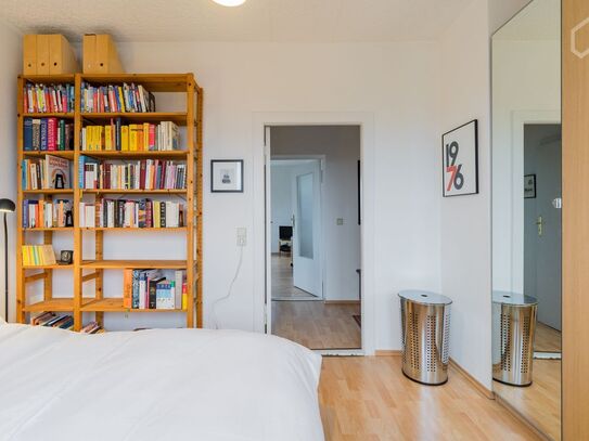 Bright and tasteful one-bedroom centrally located in the heart of Berlin (Moabiter Werder, near Hauptbahnhof), Berlin -…