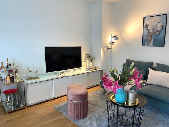 Quiet, cosy flat with view into the green courtyard