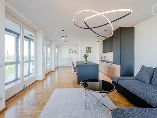 Waterfront Views in a Luxurious Furnished Apartment, Berlin - Amsterdam Apartments for Rent